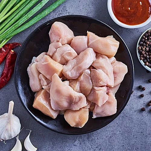 fresho! Chilli Chicken Boneless Pieces, 900 g (28-34 pcs)